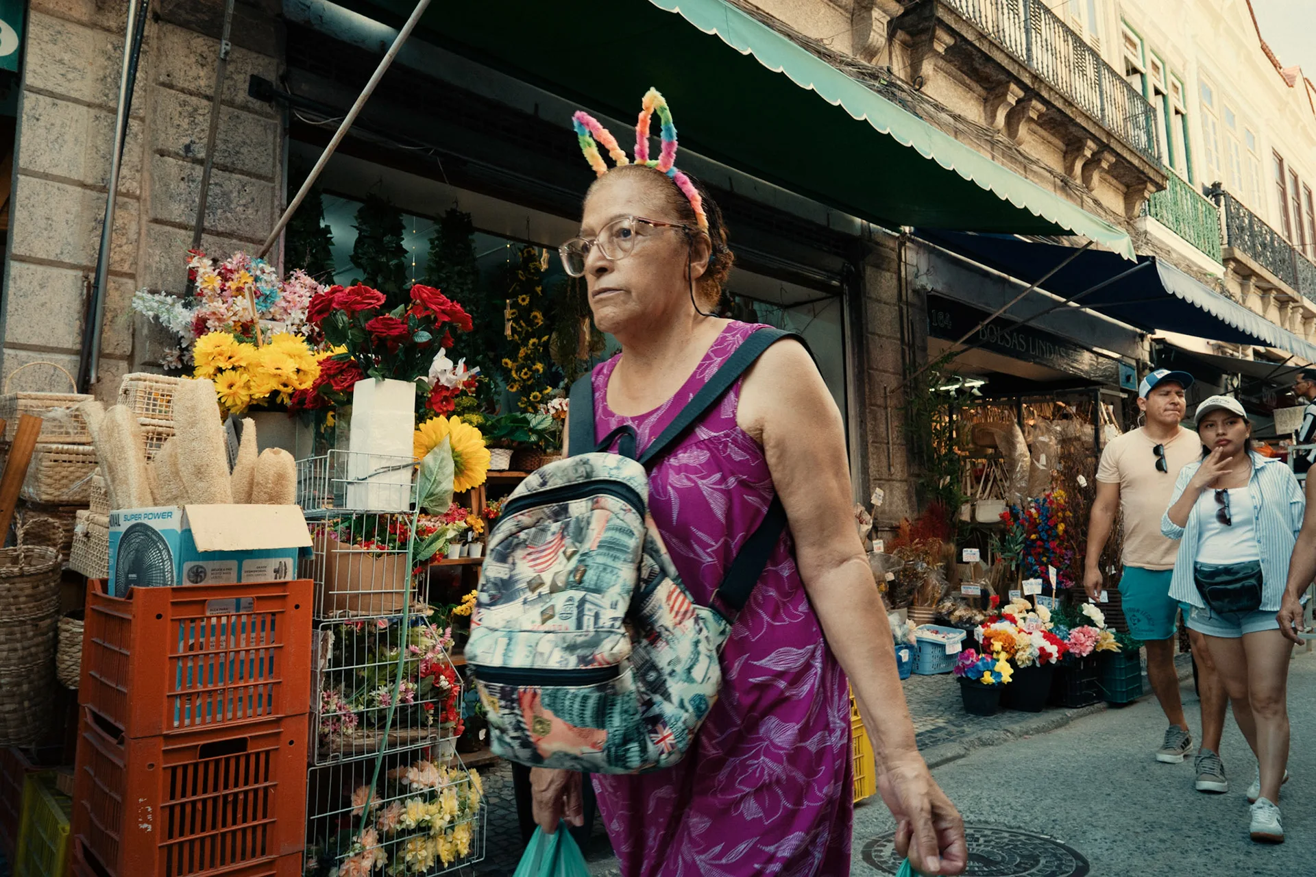 Street: photograph by Leo Saraiva, image 17